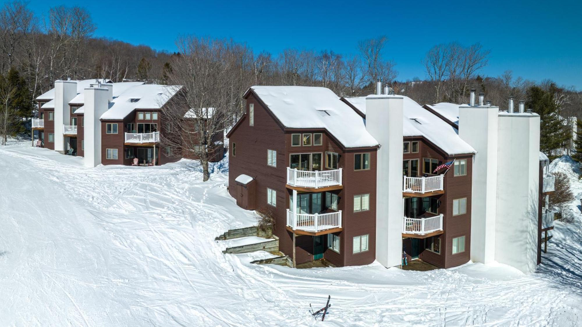 Okemo Mountain Lodging Ludlow Exteriör bild